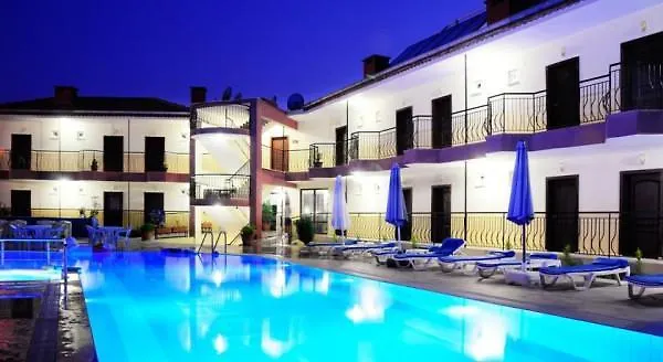 Las Palmeras Hotel Camyuva photo
