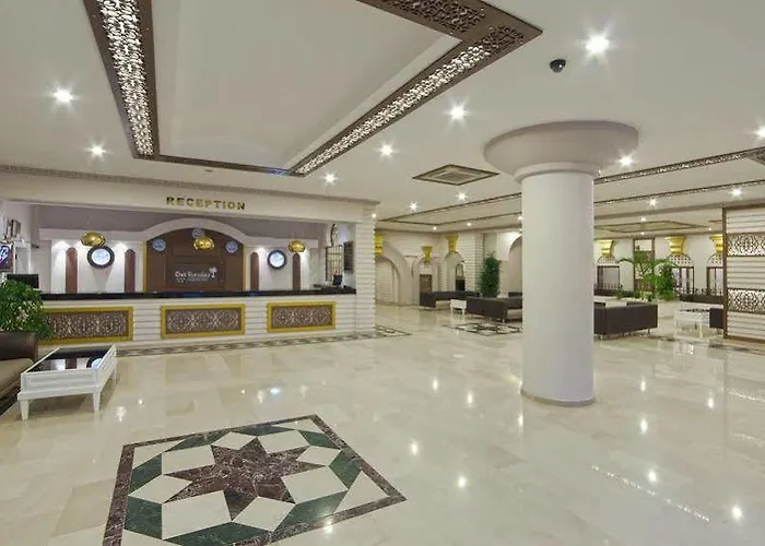 Club Paradiso Hotel Tosmur photo